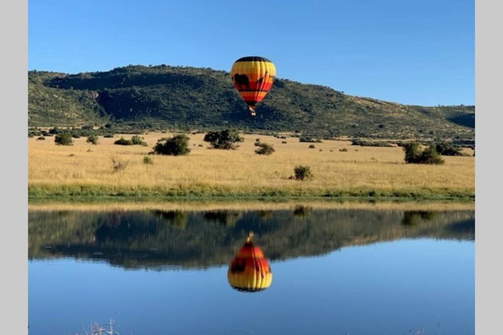 Rhino House With 3 Bedrooms Next To Pilanesberg And Sun City Mogwase ภายนอก รูปภาพ