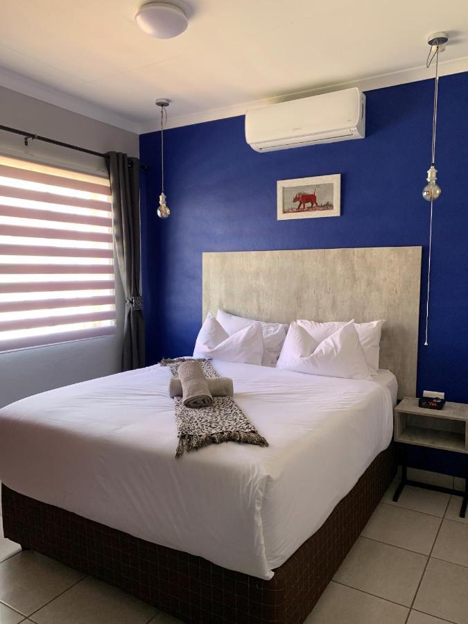 Rhino House With 3 Bedrooms Next To Pilanesberg And Sun City Mogwase ภายนอก รูปภาพ