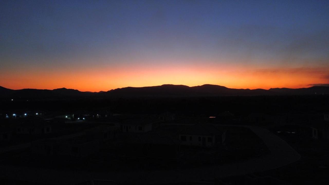Rhino House With 3 Bedrooms Next To Pilanesberg And Sun City Mogwase ภายนอก รูปภาพ