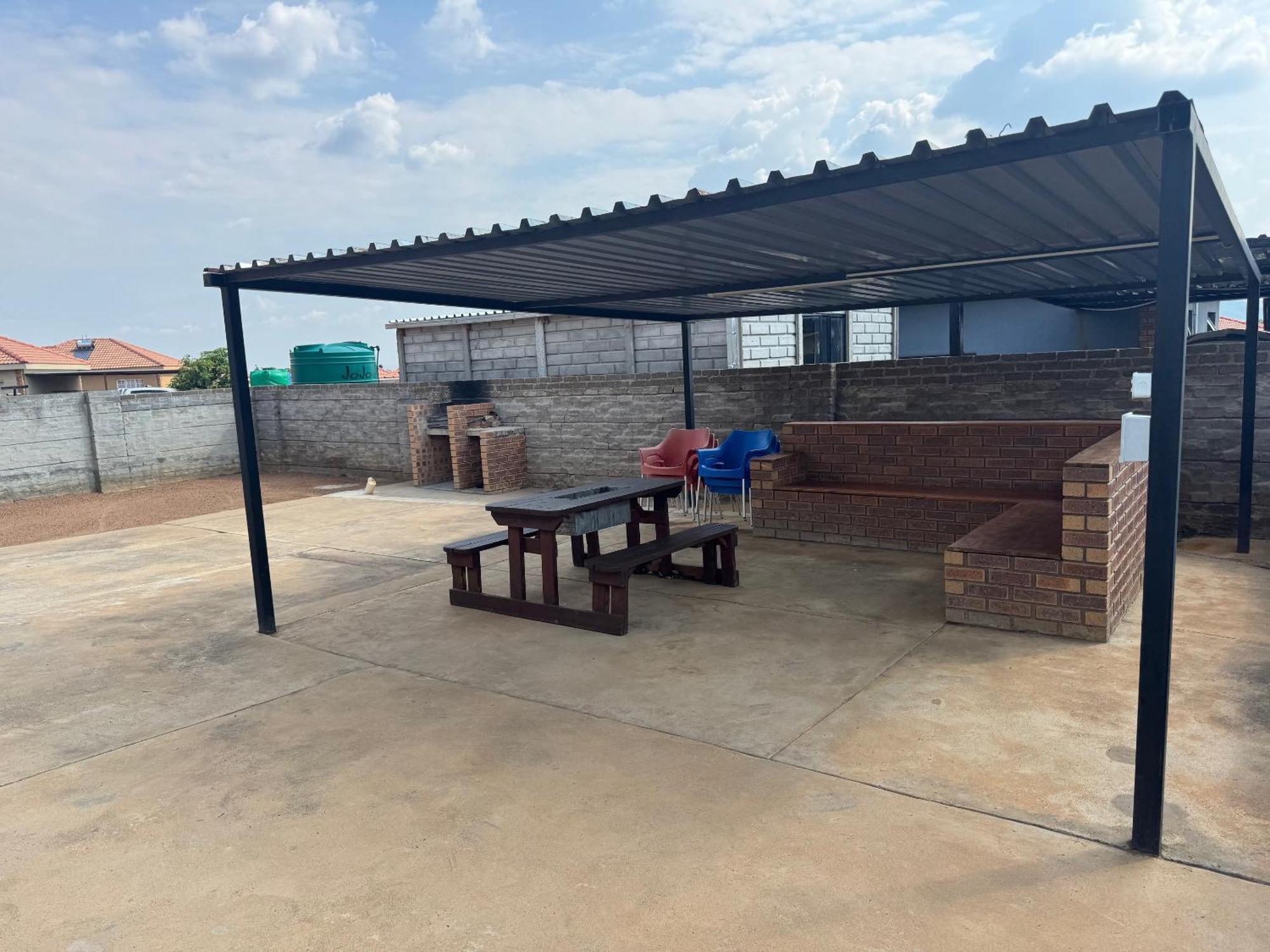Rhino House With 3 Bedrooms Next To Pilanesberg And Sun City Mogwase ภายนอก รูปภาพ