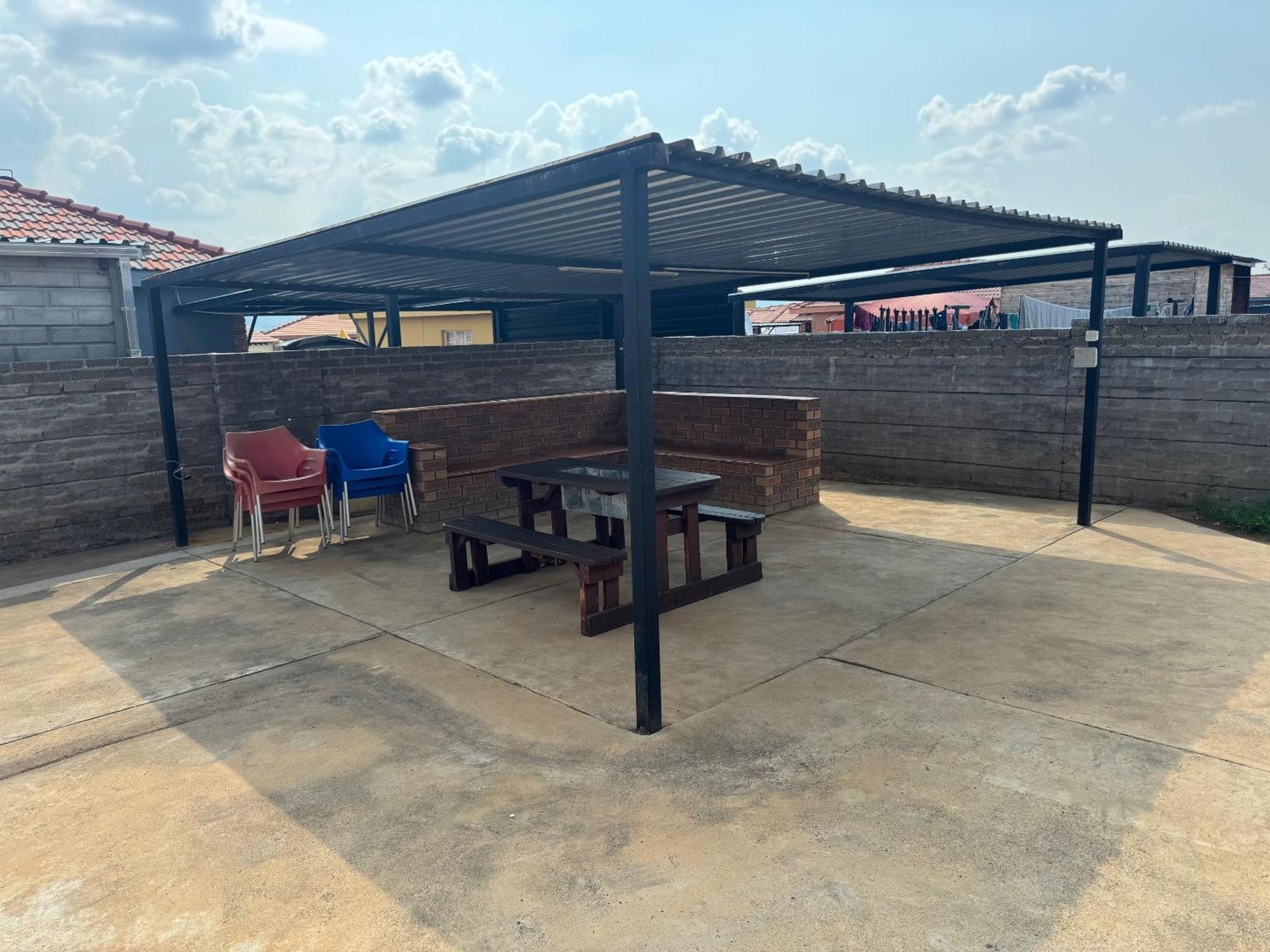 Rhino House With 3 Bedrooms Next To Pilanesberg And Sun City Mogwase ภายนอก รูปภาพ